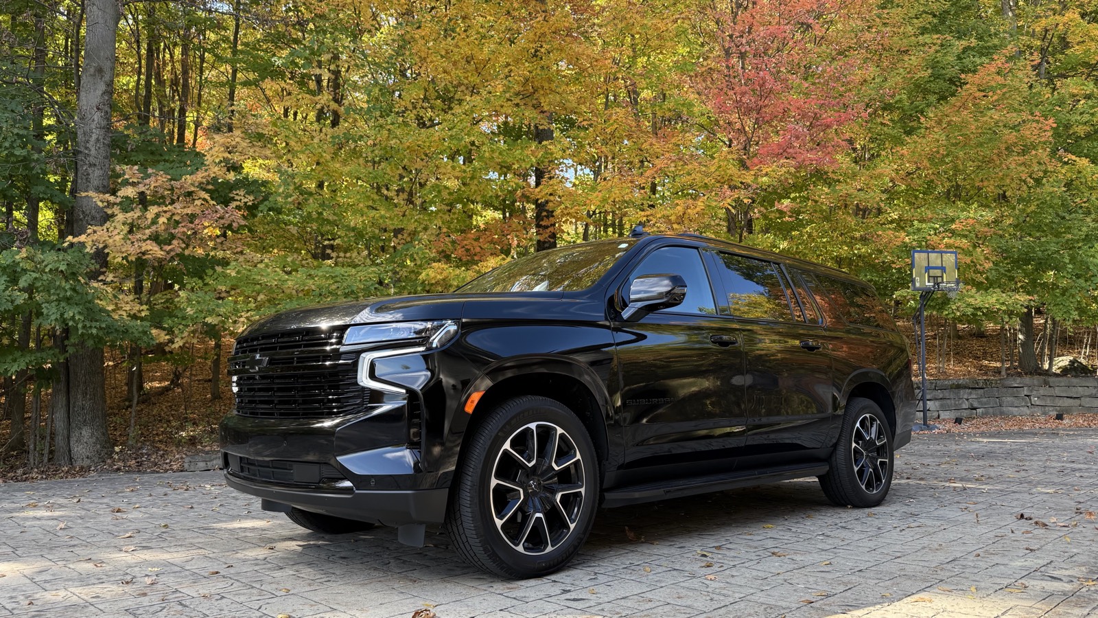 LuxeDetroit executive SUV